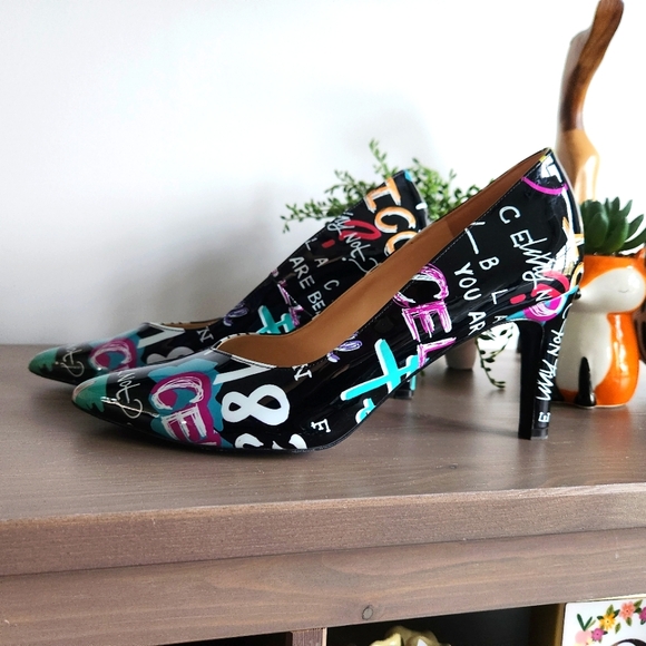 Peter Kaiser Shoes - Peter Kaiser Patent Leather Pumps - graffiti style UK size 7/ US size 9